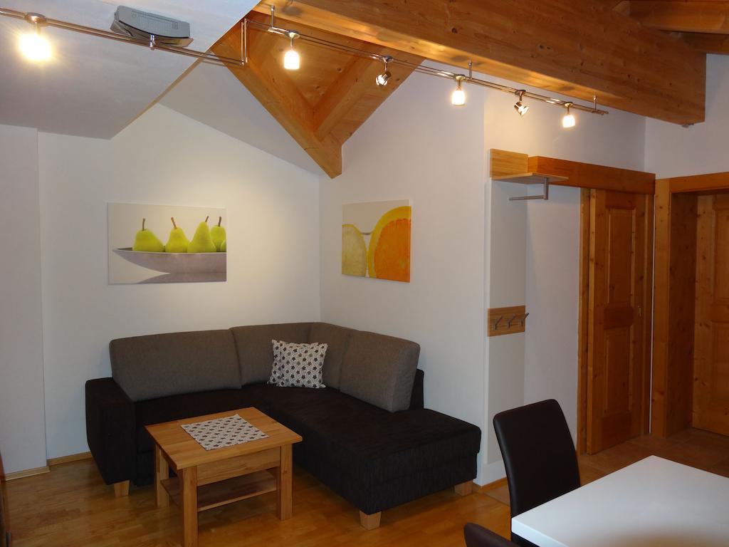 Ferienwohnung Irmgard Steinberg am Rofan Zimmer foto